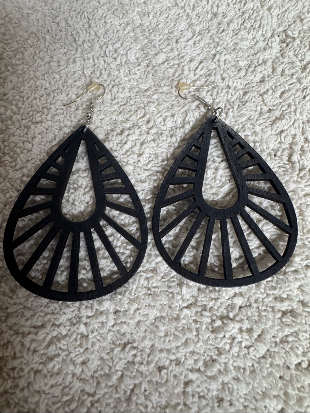 Paparazzi Black Cutout Teardrop Dangle Earrings